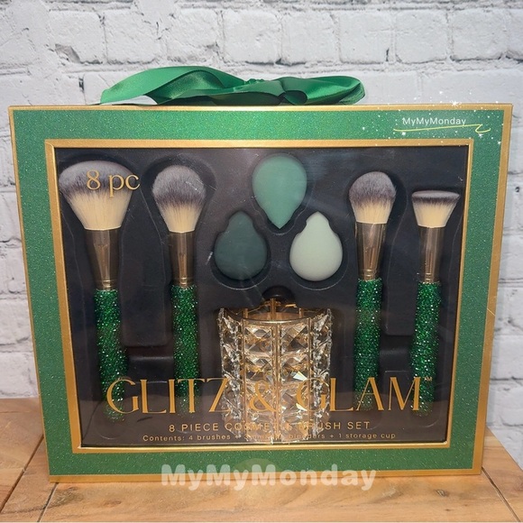 Glitz & Glam Other - Glitz & Glam Bling Makeup Brush Set 8pcs